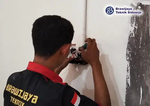 Berapa Biaya Perbaikan Instalasi Listrik Rumah di surabaya